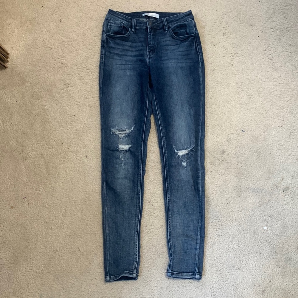 dark wash Kancan jeans from buckle